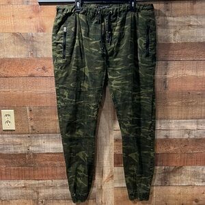 Free Planet joggers men's 2X